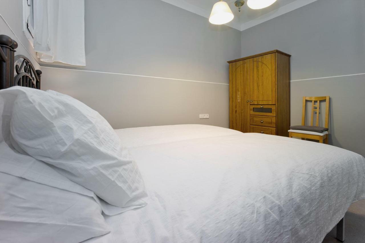 Apartamento Con Terraza, Balcon De Barcelona Esplugues de Llobregat Exteriör bild